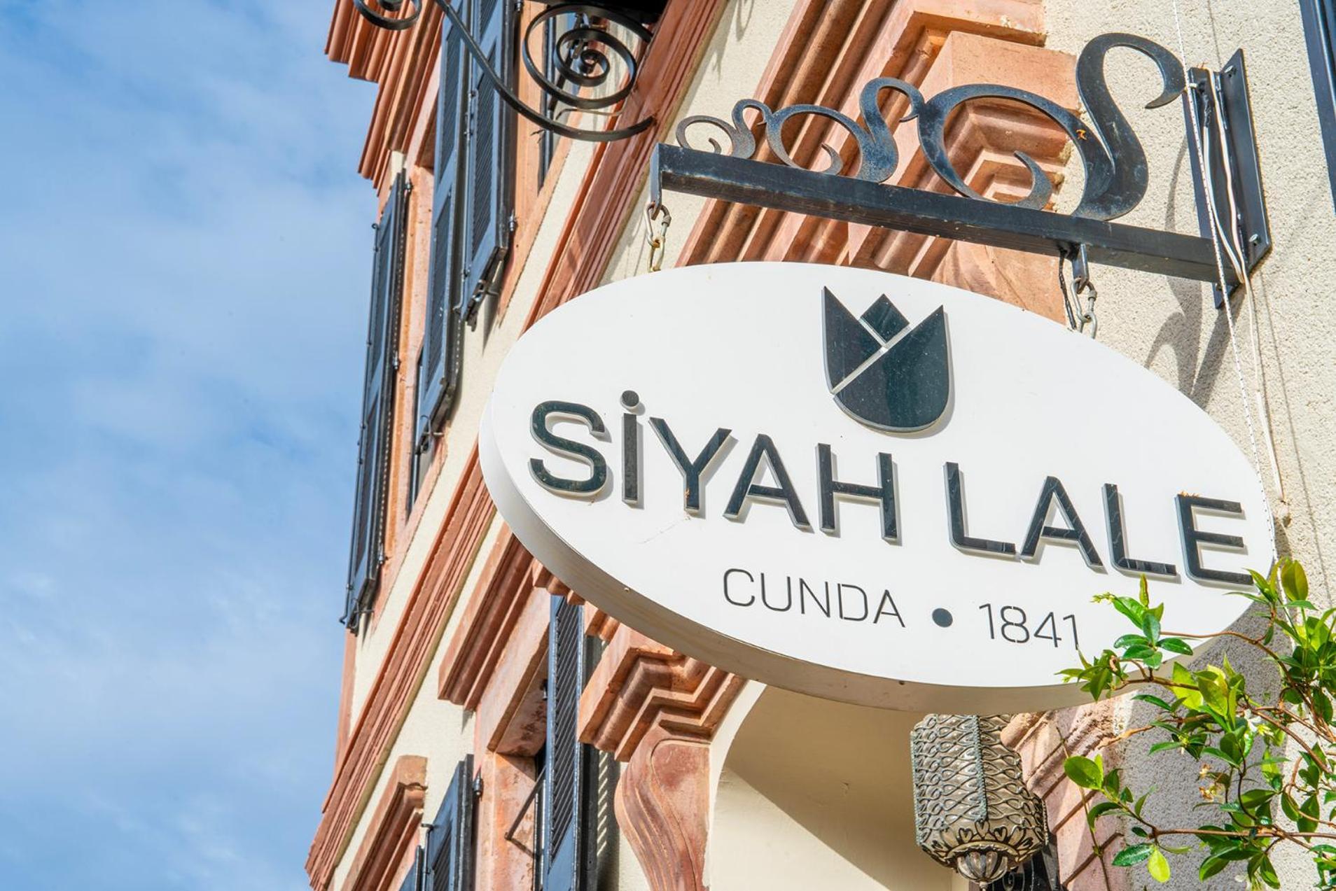Siyah Lale Cunda 1841 (Adults Only) Hotel Ayvalik Exterior photo