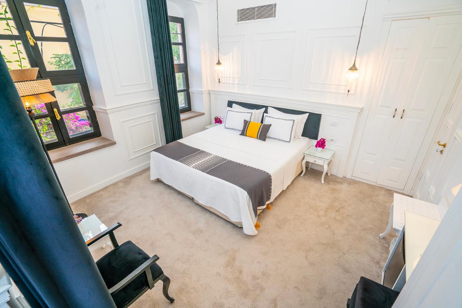 Siyah Lale Cunda 1841 (Adults Only) Hotel Ayvalik Exterior photo